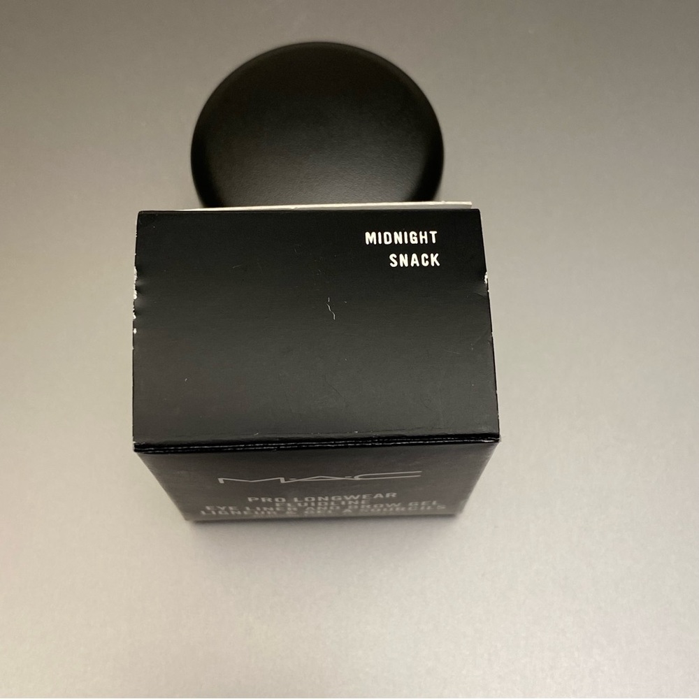 MAC “Midnight Snack” Pro Longwear Fluidline Eye Liner & Brow Gel - Picture 4 of 5